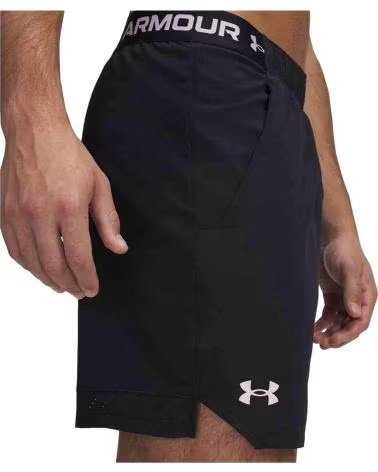 UNDER ARMOUR PANTALONCINO DA CORSA UNDER ARMOUR DA UOMO NEGRO
