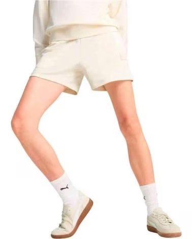 PUMA PANTALON CORTO EN PARA MUJER BEIGE