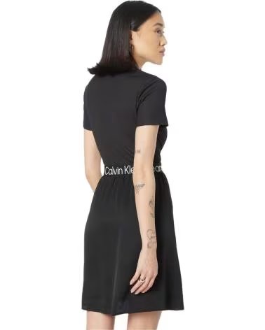 CALVIN KLEIN VESTIDO DE JEANS CALVIN KLEIN CON CINTURÓN LOGO PARA MUJER NEGRO