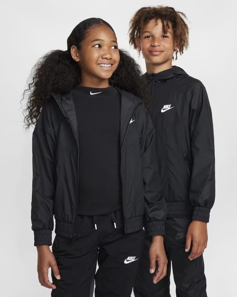 NIKE CHAQUETA CON CAPUCHA KIDS WINDRUNNER FZ5516 NEGRO