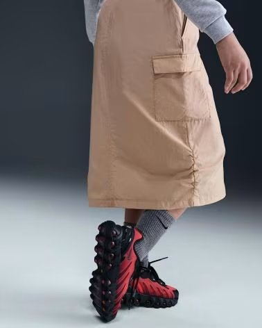 NIKE GONNA CARGO CON VITA ELASTICA HQ9402 BEIGE