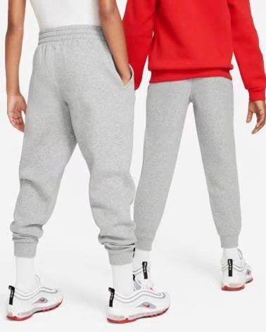 NIKE PANTALON LARGO PARA NINOS GRIS