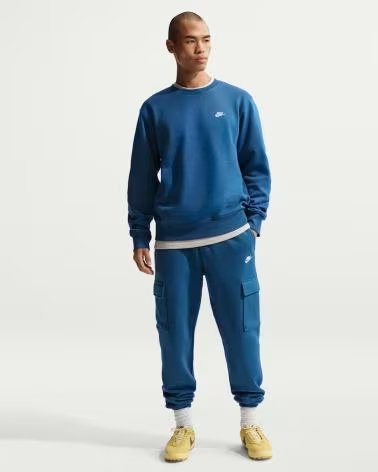 NIKE SUDADERA HOMBRE CLUB FLEECE FN3886 CELESTE