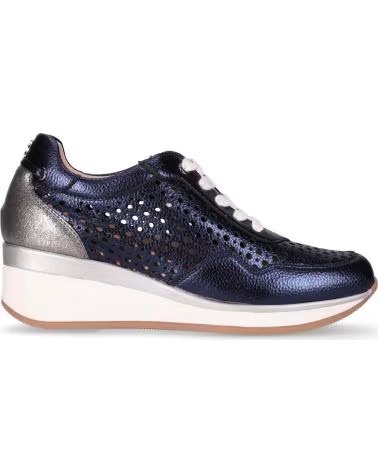 CHIKA10 SAUCE KEIL-SNEAKER MIT GESTANZTEN DETAILS MARINO-NAVY
