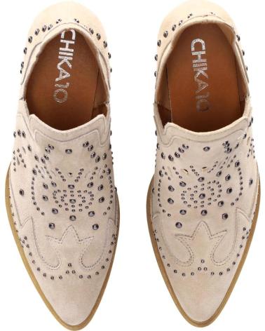 CHIKA10 BOTINES NEREIDA 11 CON TACHUELAS Y ABERTURAS PIEDRA-STONE