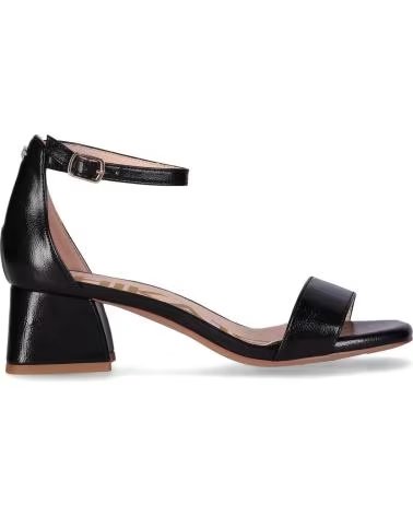 CHIKA10 SANDALIA TACON BAJO PARA MUJER MELANIA 12 COLOR NEGRO