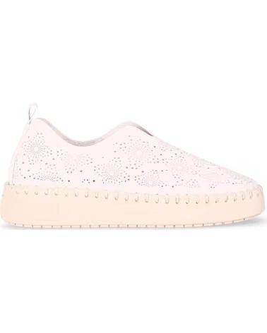 CHIKA10 SLIP-ON SNEAKER MIT PERFORIERUNG UND CARMEN-PLATEAUSOHLE BEIG-BEIGE