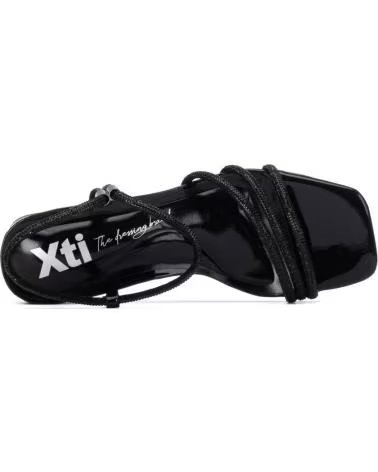 XTI SANDALIA DE TACÓN BAJO CON TIRAS XTI 145425 NEGRO