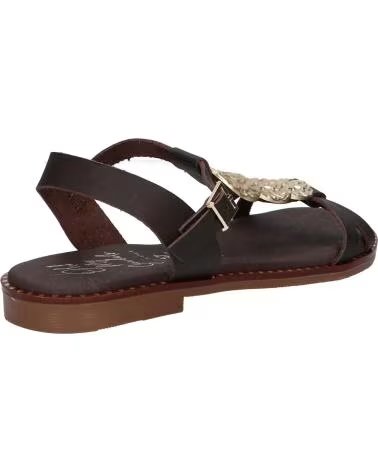 OH MY SANDALS FLAT SANDAL WITH DECORATIVE DETAIL AND BUCKLE CLOSURE MARRON