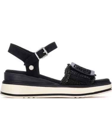 XTI SANDÁLIA DESPORTIVA COM FECHO DE FIVELA E PLATAFORMA XTI NEGRO