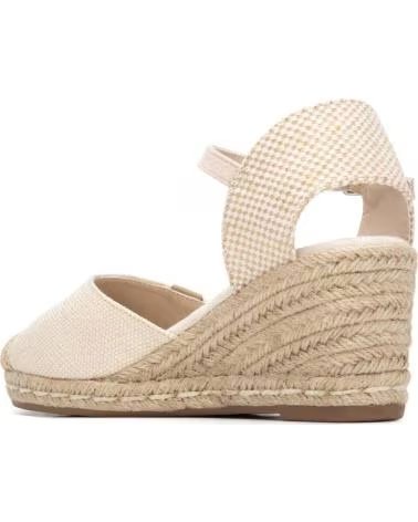 REFRESH ALPARGATA DE CUÑA CON CIERRE DE HEBILLA BEIGE