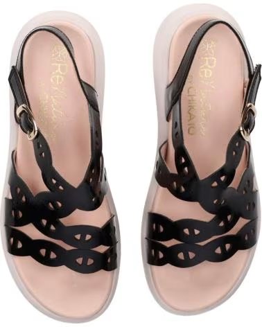 CHIKA10 SANDÁLIA RE MANGO COM TIRAS RECORTADAS E FECHO DE FIVELA NEGRO-BLACK