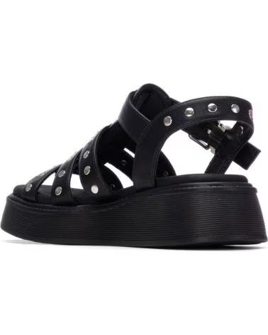 XTI SANDALIAS GLADIADOR CON TACHUELAS REF 1172150 NEGRO