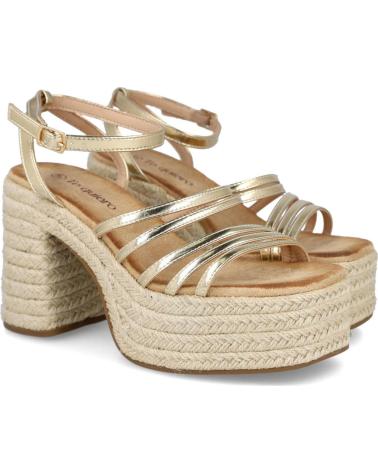 PINKDESERT SANDALIAS PINKDESERT 5501 CON PLATAFORMA Y TACÓN ORO