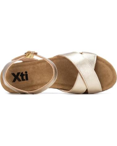 XTI SANDALIA PLATAFORMA XTI 145069 ORO