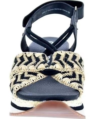 SANDALIAS GIOSEPPO UGUNJA CON PLATAFORMA Y DETALLE BORDADO NEGRO
