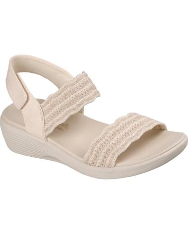 SKECHERS ARYA FAVORITE FINDS OFWHITTE