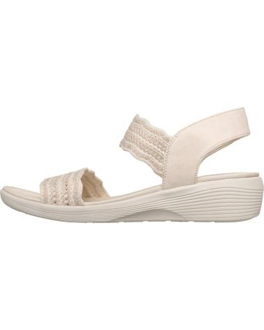 SKECHERS ARYA FAVORITE FINDS OFWHITTE
