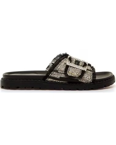 MARIA MARE FLACHE SANDALEN MIT DEKORATIVER SCHNALLE UND KOMBINIERTER TEXTUR NEGRO