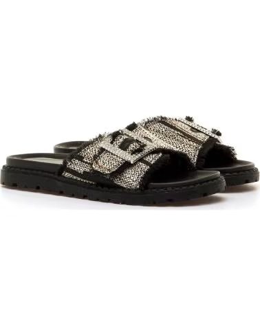 MARIA MARE FLACHE SANDALEN MIT DEKORATIVER SCHNALLE UND KOMBINIERTER TEXTUR NEGRO