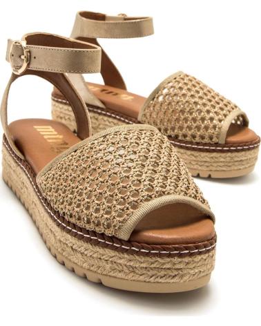 MTNG SANDALIA PLATAFORMA CON DETALLE TRENZADO MARRóN