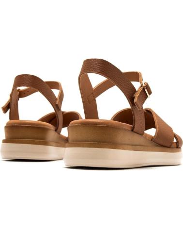 MTNG SANDALIA PLATAFORMA CON TIRAS CRUZADAS MTNG 54530 MARRóN