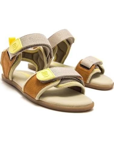 Startseite-MTNG-49345-BAREFOOT-MARRóN