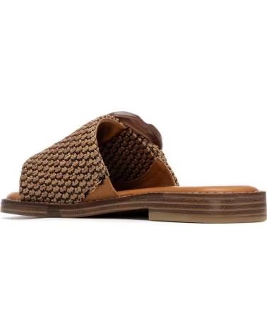 CARMELA SANDALIAS MUJER MODELO 163161C COLOR MARRON CAMEL