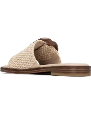 CARMELA SANDALIA PLANA CARMELA 163161 CON DETALLE DE HEBILLA BEIGE