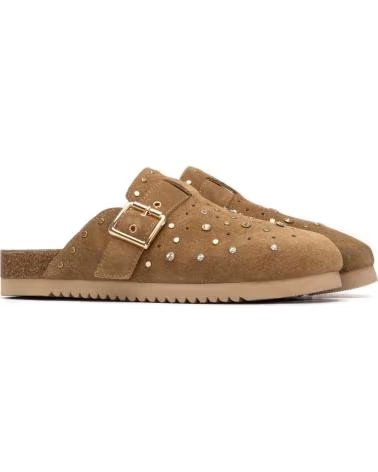 CARMELA ZUECOS MUJER MODELO 163280C COLOR MARRON CAMEL