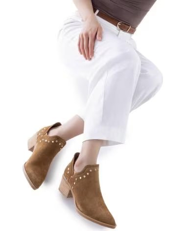 CARMELA STIEFELETTEN 163147 AUS WILDLEDER MIT NIETEN CAMEL
