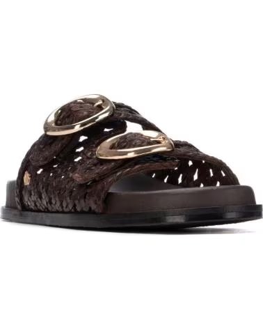 CARMELA SANDALIAS MUJER MODELO 163058C COLOR  MARRON