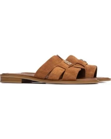 CARMELA SANDALIAS MUJER MODELO 163061C COLOR MARRON CAMEL