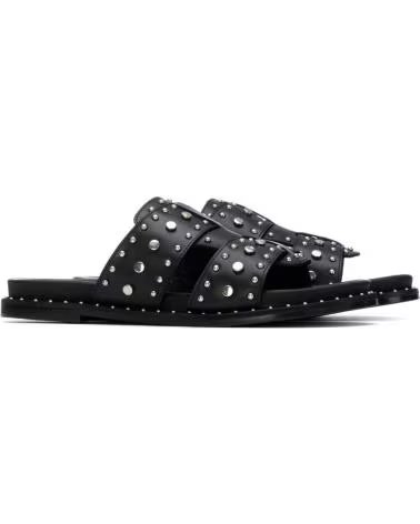 CARMELA SANDÁLIAS CARMELA 163202 COM TACHAS NEGRO