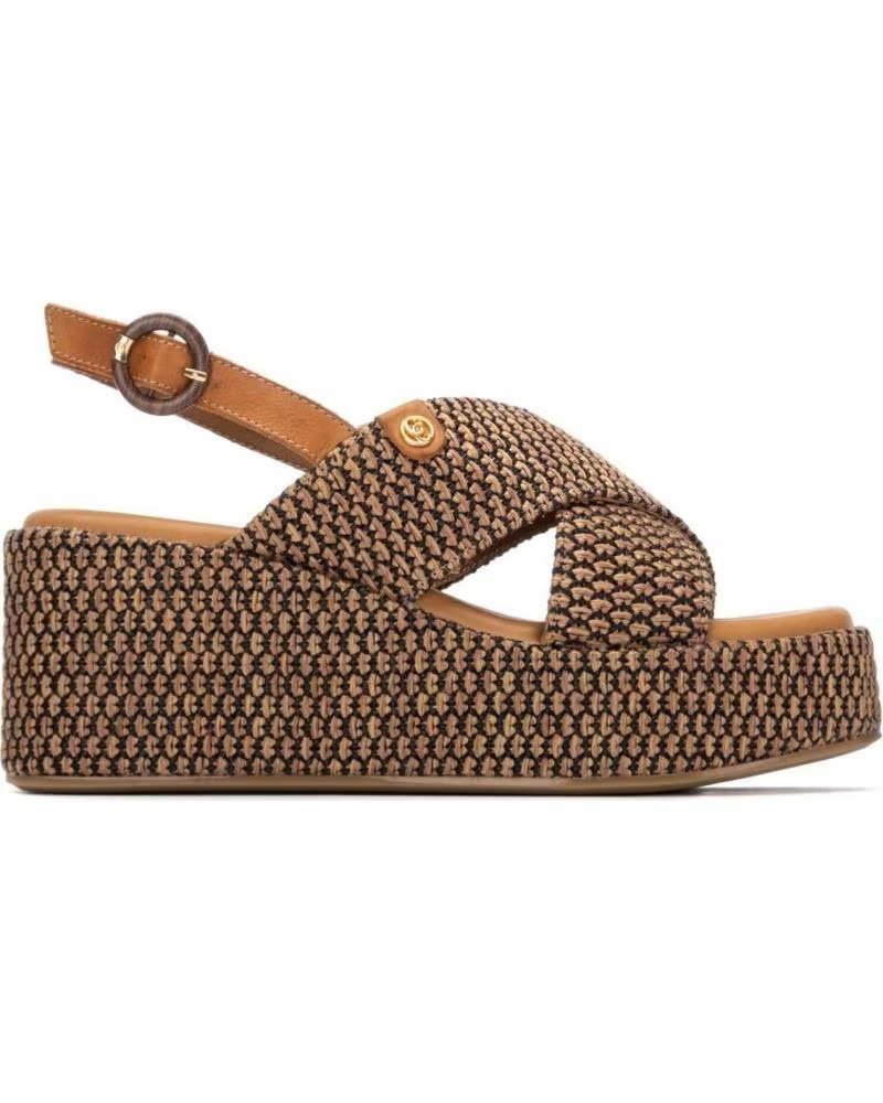 CARMELA SANDALIAS MUJER MODELO 163234C COLOR MARRON CAMEL