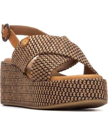 CARMELA SANDALIAS MUJER MODELO 163234C COLOR MARRON CAMEL