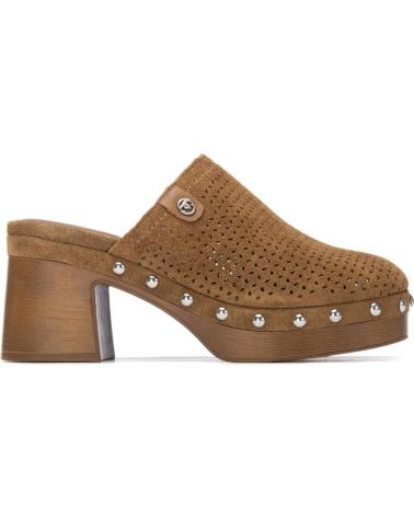 CARMELA ZUECOS CARMELA 163283 CON TACHUELAS Y PLATAFORMA CAMEL