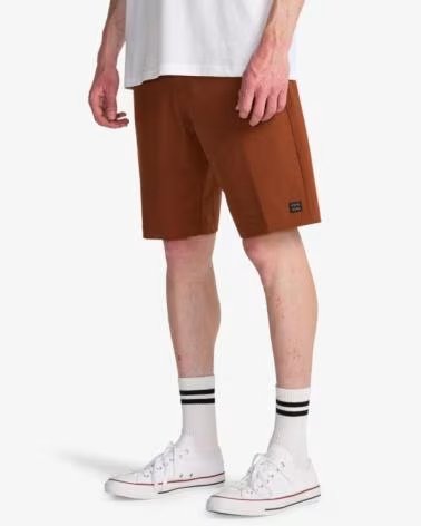 BILLABONG PANTALON CORTO CROSSFIRE EN PARA HOMBRE MARRON