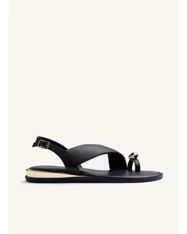 SANDALIAS PLANAS GIOSEPPO STONY CON DETALLE METÁLICO 79072-P NEGRO