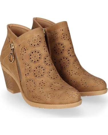 CHIKA10 BOTTINES TONIA 18 AVEC GRAVURE LASER ET FERMETURE ÉCLAIR LATÉRALE CUERO-TAN