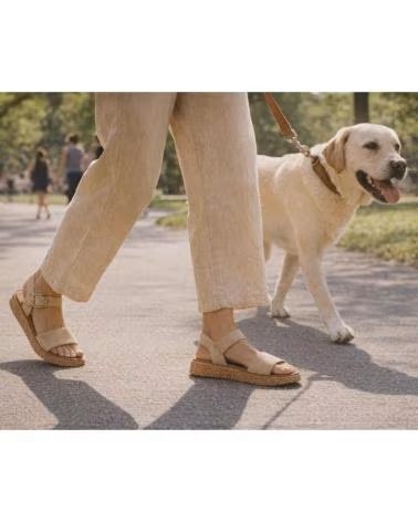 SKECHERS SKECHERS BOBS SUN V SLIP-INS BEIG
