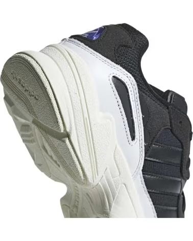 -ADIDAS-MODELO-YUNG-96-PARA-COLOR-NEGRO