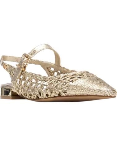 XTI SAPATO SLINGBACK COM CORTE A LASER E FIVELA ORO