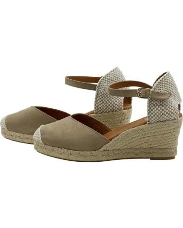 CABRERA SANDALIA DE CUÑA CON CIERRE DE HEBILLA Y DETALLE TRENZADO BEIGE