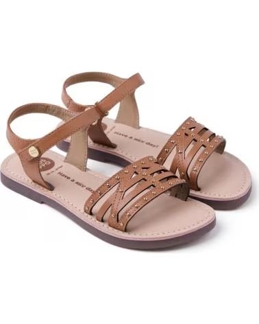 GIOSEPPO SANDALIAS PLANAS NINA GIOSEPPO CON DETALLE DE TACHUELAS CAMEL