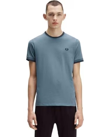 FRED PERRY CAMISETA DE MANGA CORTA TWIN TIPPED EN VERDE PARA HOMBRE AZUL