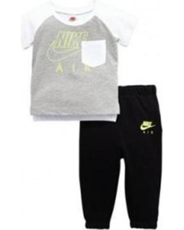 NIKE CONJUNTO 952-023 PARA NIÑO, CAMISETA Y PANTALÓN GRIS