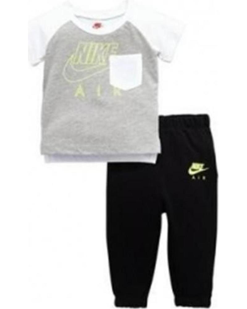 NIKE CONJUNTO 952-023 PARA NIÑO, CAMISETA Y PANTALÓN GRIS