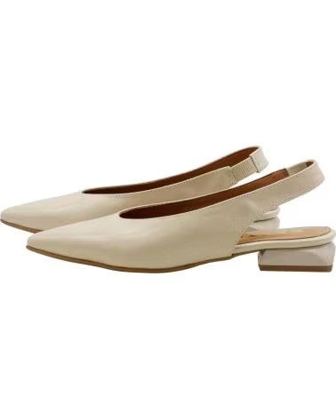 DANIELA VEGA ZAPATO DESTALONADO 2376 BEIGE REF 1185810