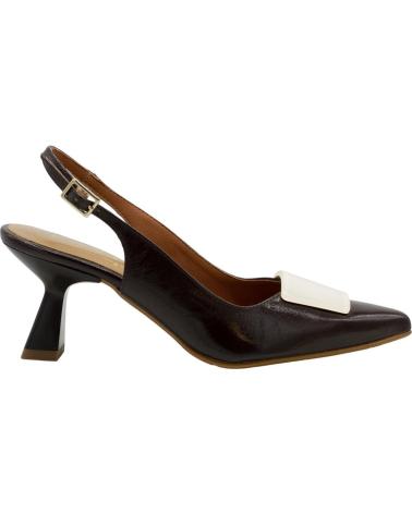 DANIELA VEGA ZAPATO 2775BD MARRÓN